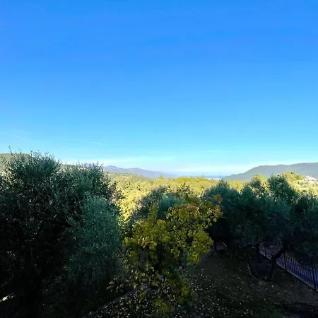 Hostdomus - La Rocca Garlenda